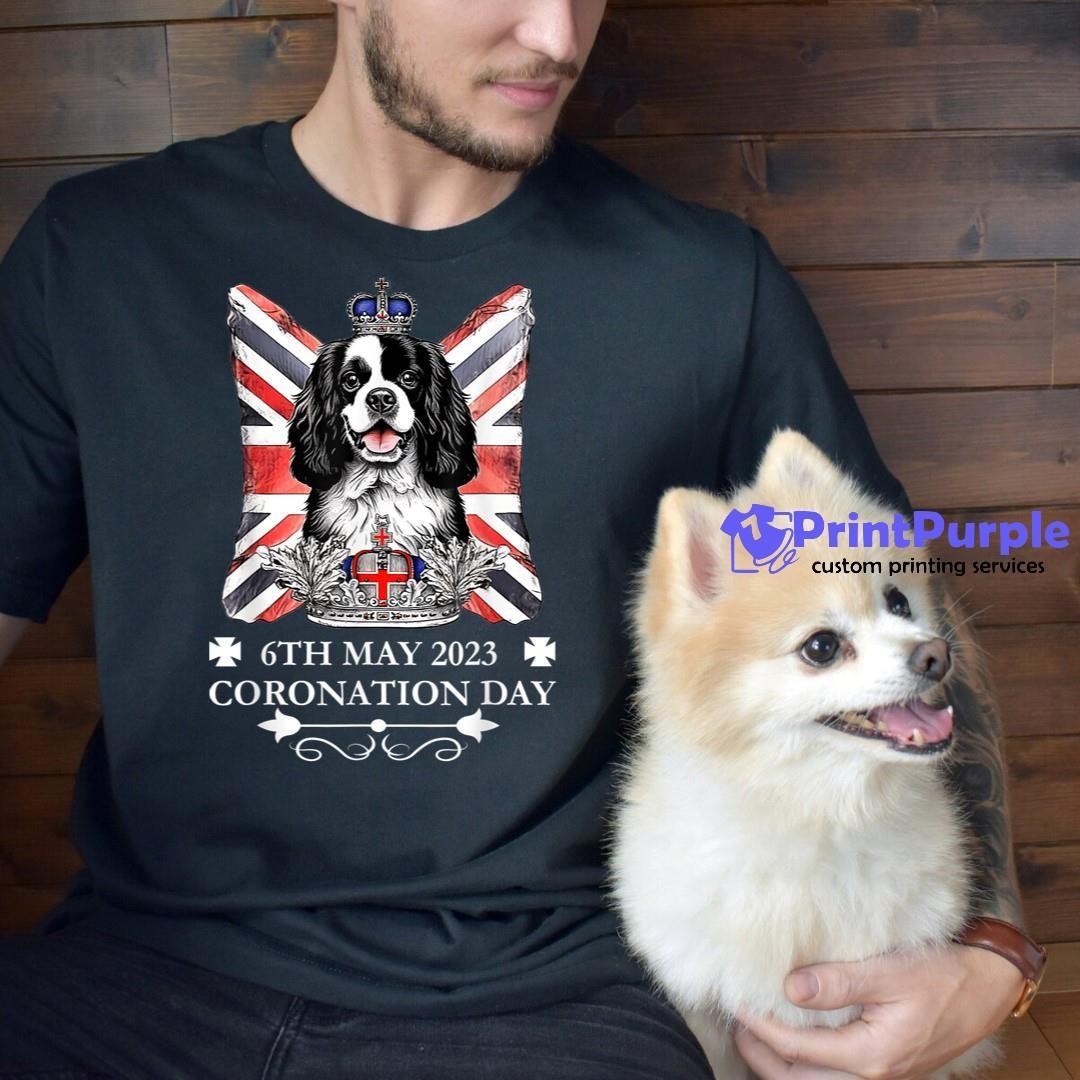 Funny English Bulldog King III Mens Charles British Flag - Kings Coronation  May 2023 - Kids T-Shirt